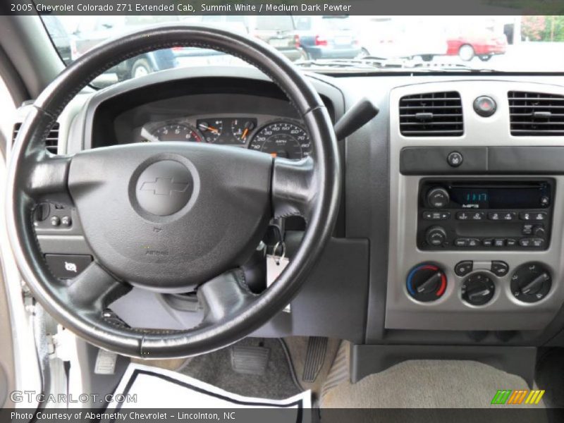 Summit White / Medium Dark Pewter 2005 Chevrolet Colorado Z71 Extended Cab