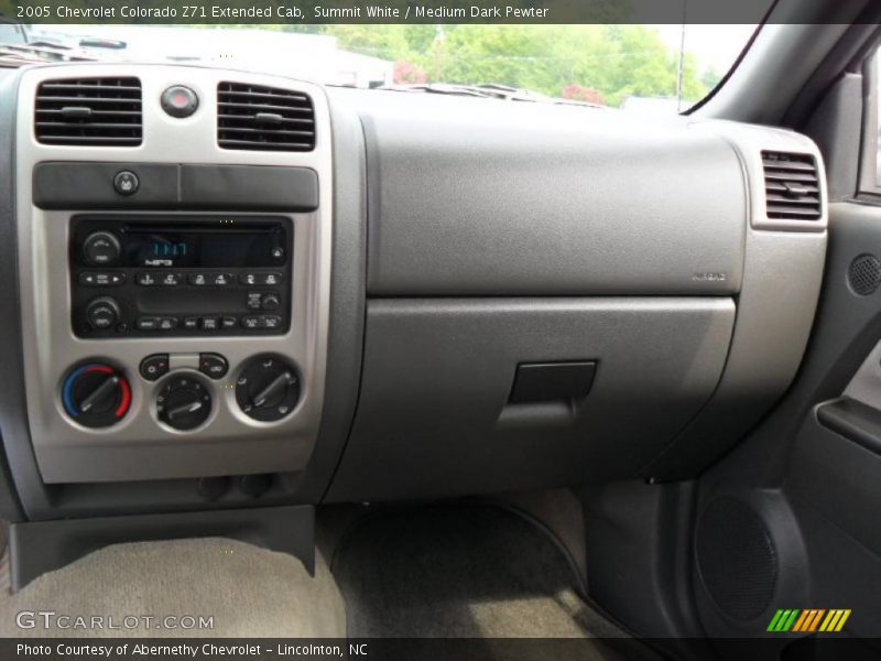 Summit White / Medium Dark Pewter 2005 Chevrolet Colorado Z71 Extended Cab