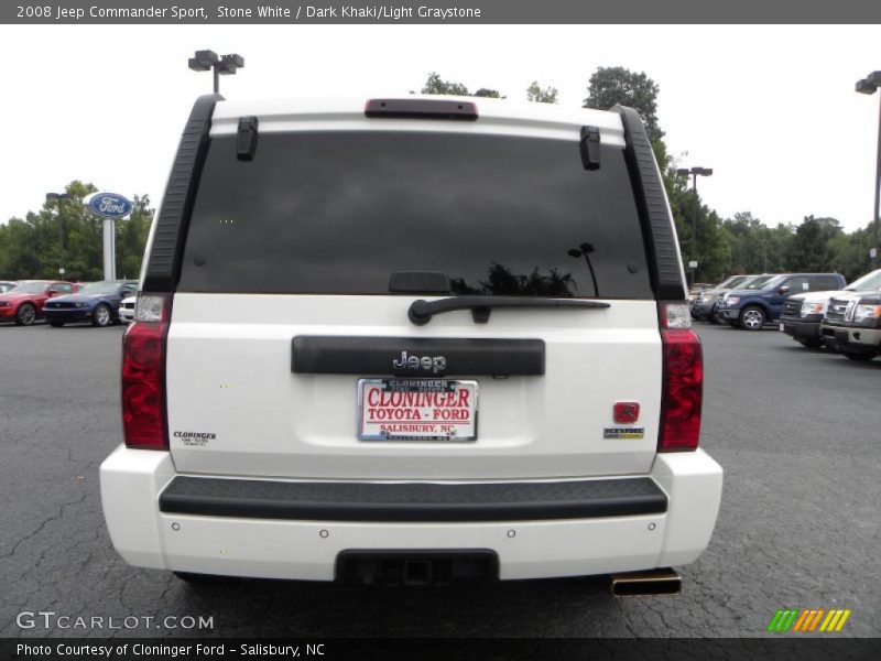 Stone White / Dark Khaki/Light Graystone 2008 Jeep Commander Sport