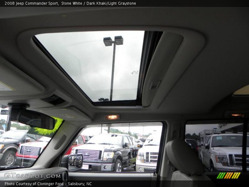 Stone White / Dark Khaki/Light Graystone 2008 Jeep Commander Sport