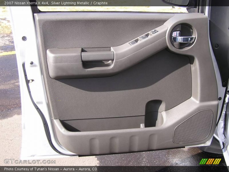 Silver Lightning Metallic / Graphite 2007 Nissan Xterra X 4x4