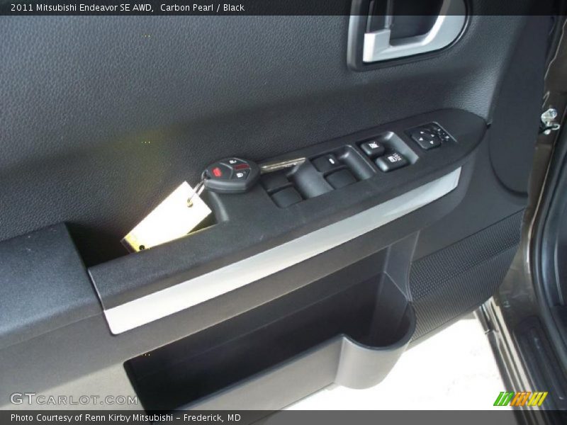 Carbon Pearl / Black 2011 Mitsubishi Endeavor SE AWD