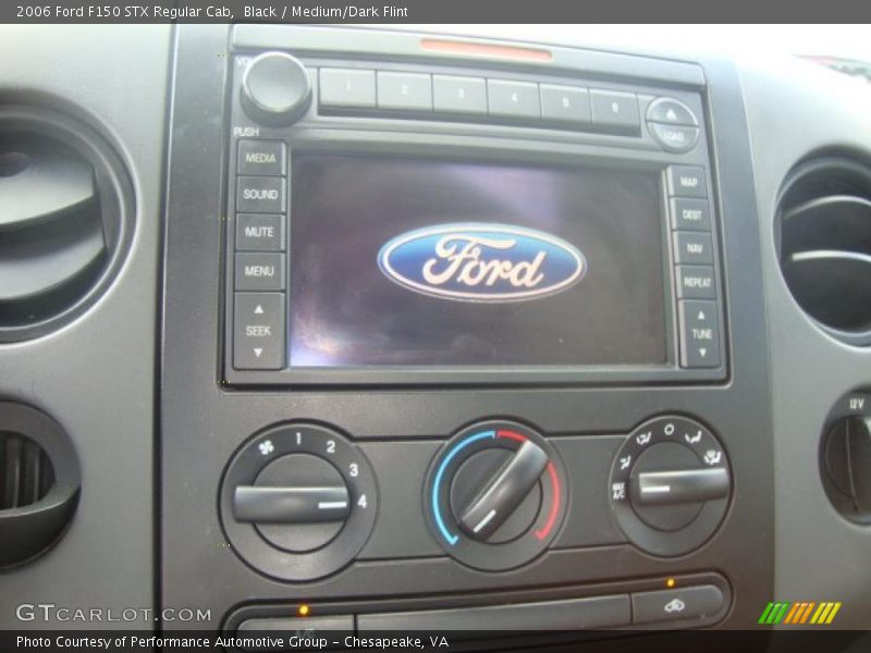 Black / Medium/Dark Flint 2006 Ford F150 STX Regular Cab