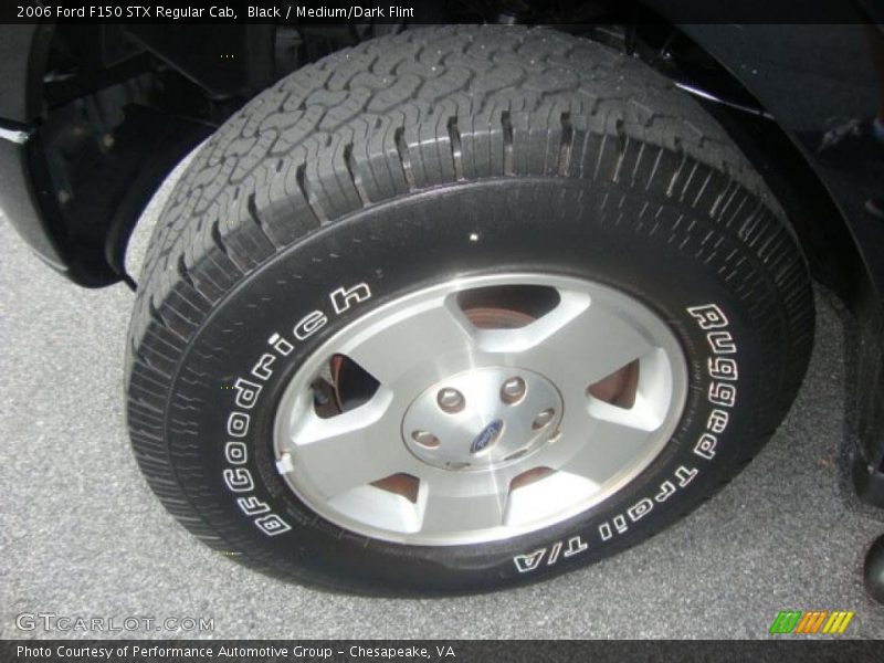 Black / Medium/Dark Flint 2006 Ford F150 STX Regular Cab