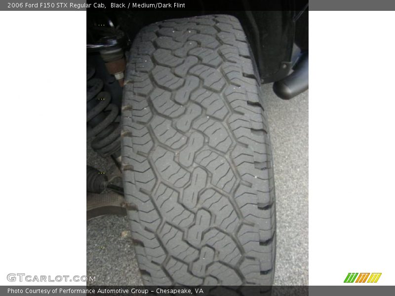 Black / Medium/Dark Flint 2006 Ford F150 STX Regular Cab