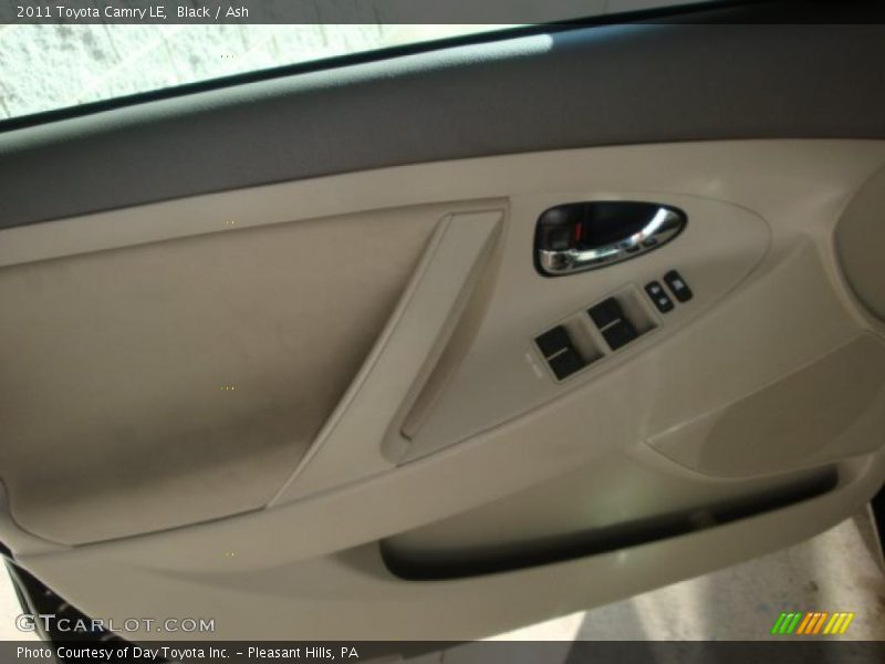 Black / Ash 2011 Toyota Camry LE
