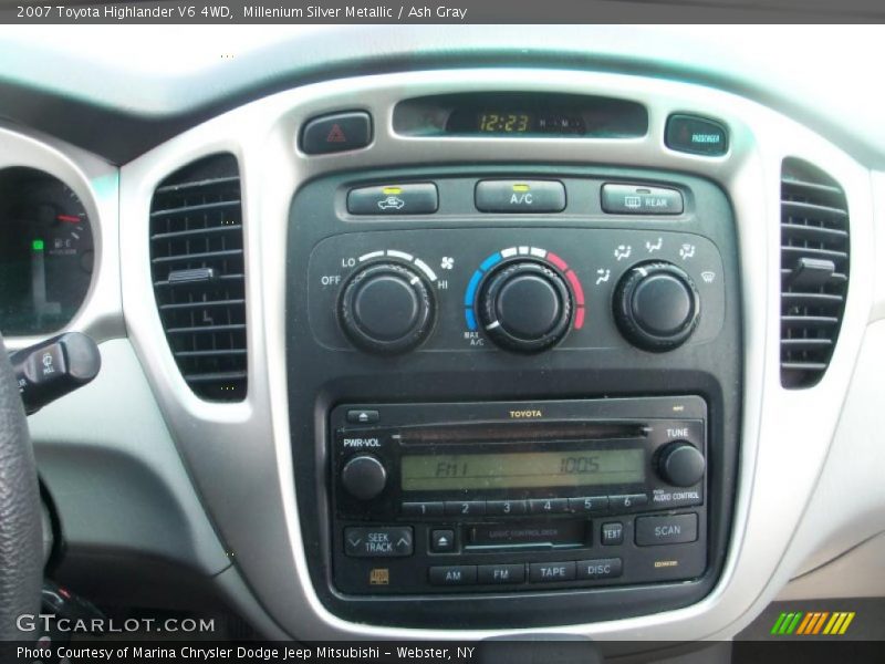 Millenium Silver Metallic / Ash Gray 2007 Toyota Highlander V6 4WD