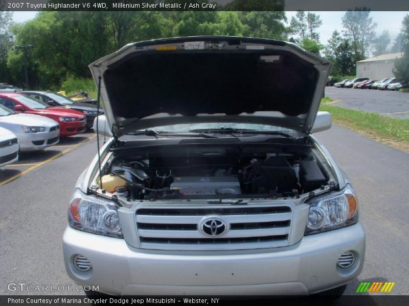 Millenium Silver Metallic / Ash Gray 2007 Toyota Highlander V6 4WD