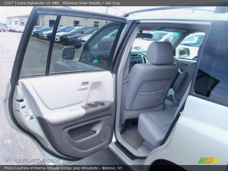 Millenium Silver Metallic / Ash Gray 2007 Toyota Highlander V6 4WD
