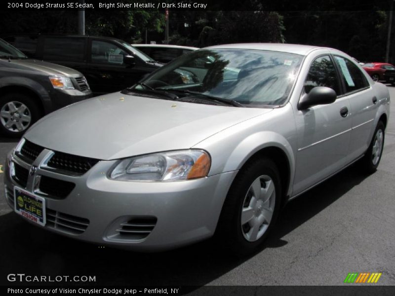 Bright Silver Metallic / Dark Slate Gray 2004 Dodge Stratus SE Sedan