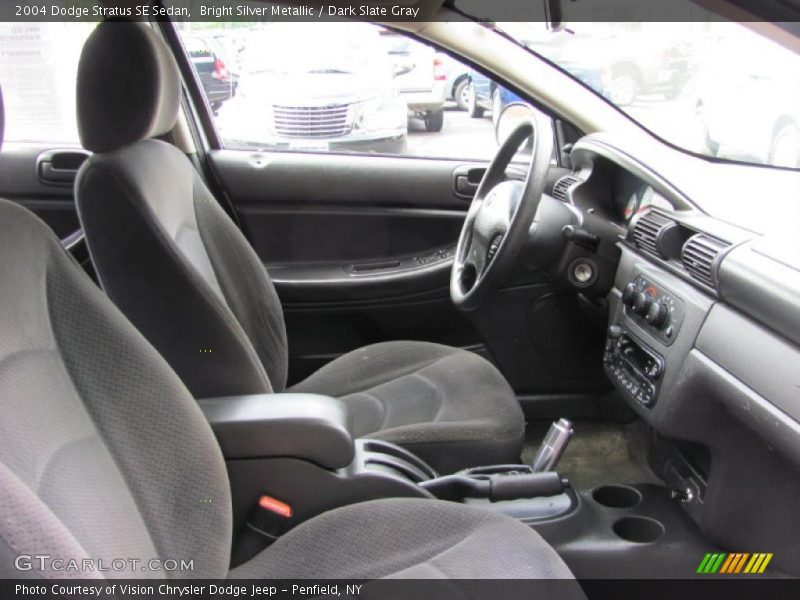 Bright Silver Metallic / Dark Slate Gray 2004 Dodge Stratus SE Sedan
