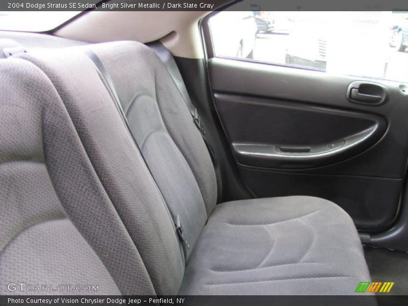 Bright Silver Metallic / Dark Slate Gray 2004 Dodge Stratus SE Sedan