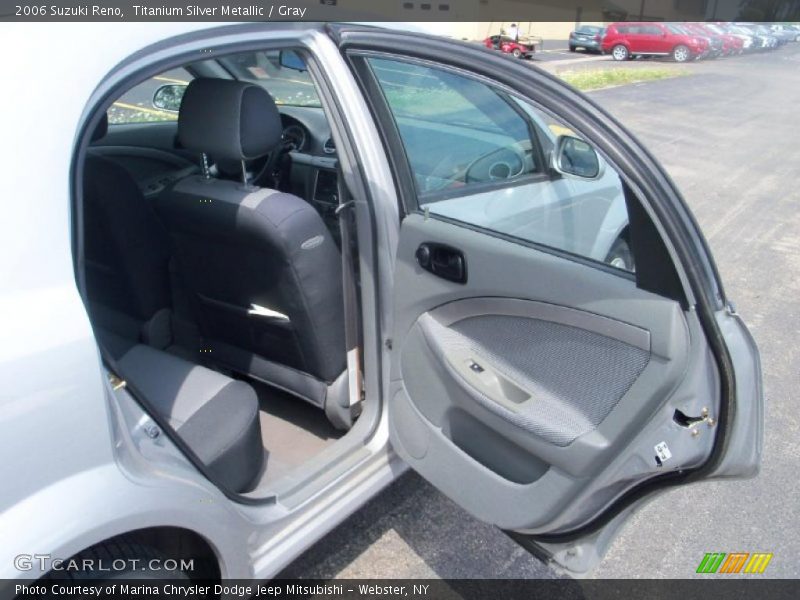 Titanium Silver Metallic / Gray 2006 Suzuki Reno