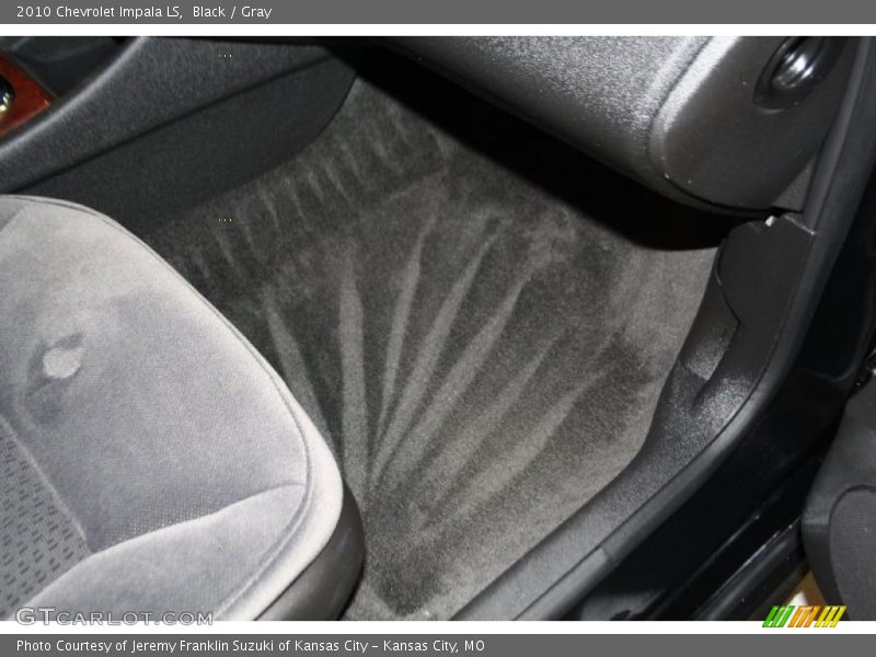 Black / Gray 2010 Chevrolet Impala LS