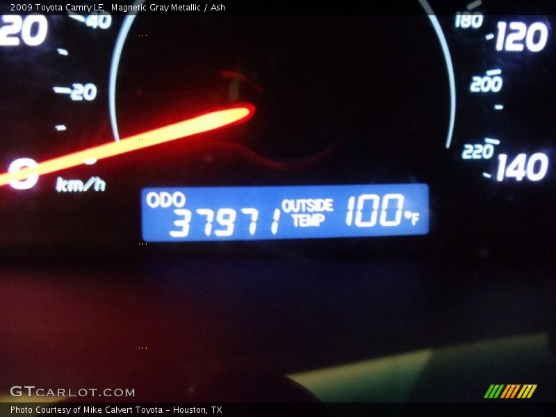 Magnetic Gray Metallic / Ash 2009 Toyota Camry LE