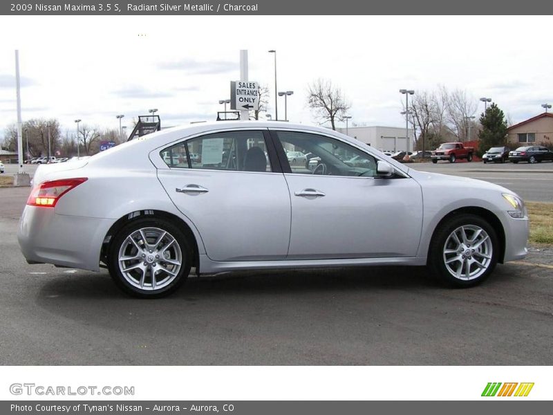Radiant Silver Metallic / Charcoal 2009 Nissan Maxima 3.5 S