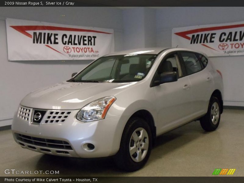 Silver Ice / Gray 2009 Nissan Rogue S