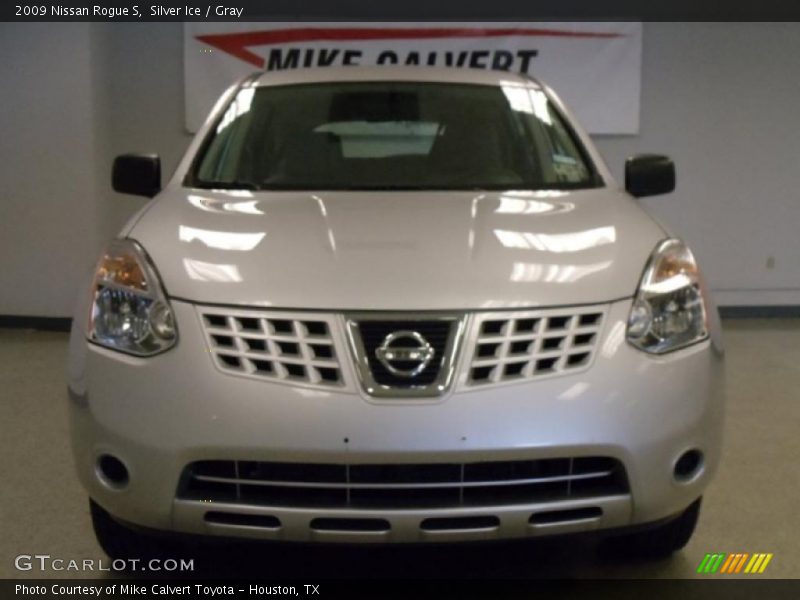 Silver Ice / Gray 2009 Nissan Rogue S