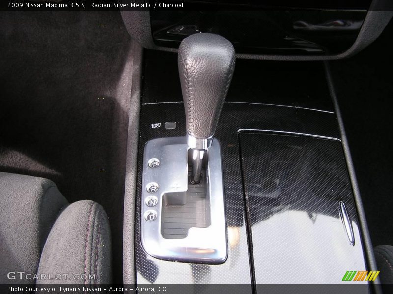 Radiant Silver Metallic / Charcoal 2009 Nissan Maxima 3.5 S