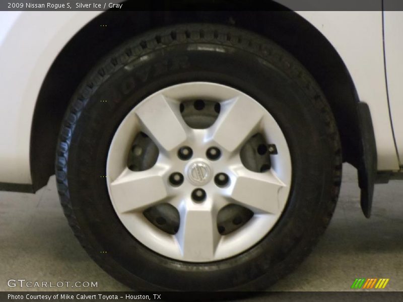 Silver Ice / Gray 2009 Nissan Rogue S