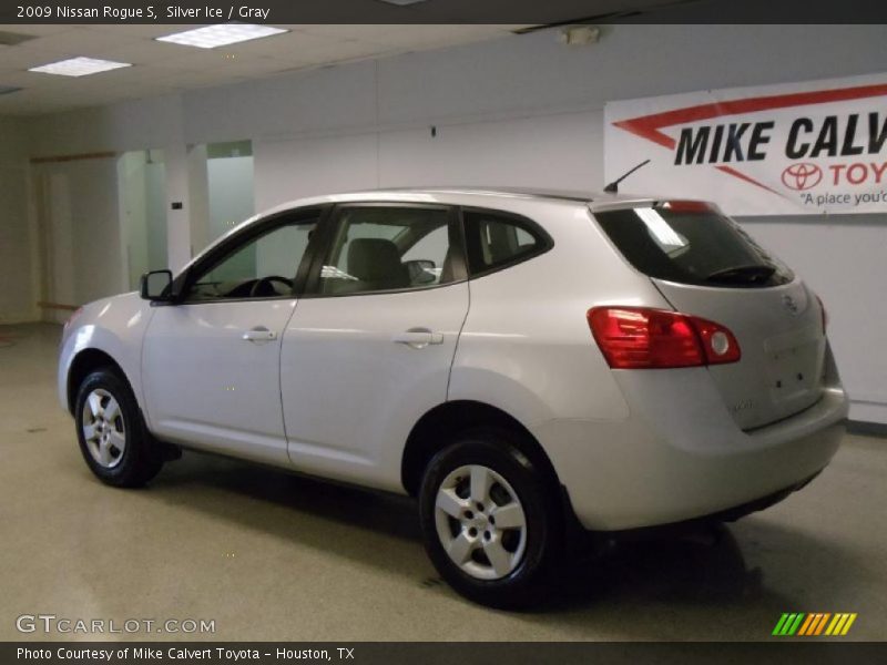 Silver Ice / Gray 2009 Nissan Rogue S