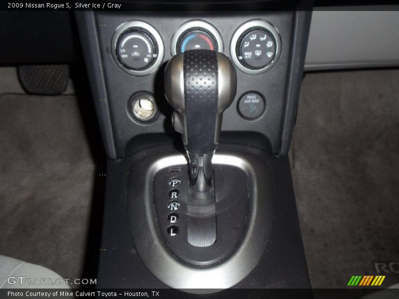 Silver Ice / Gray 2009 Nissan Rogue S