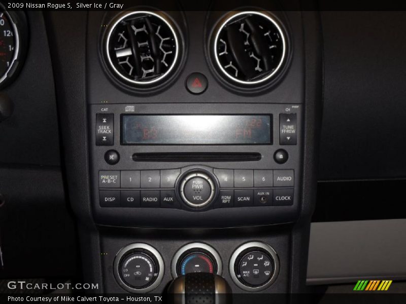 Silver Ice / Gray 2009 Nissan Rogue S