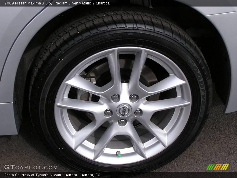 Radiant Silver Metallic / Charcoal 2009 Nissan Maxima 3.5 S