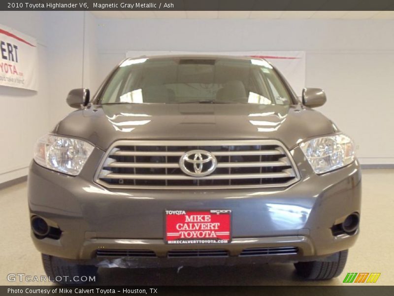 Magnetic Gray Metallic / Ash 2010 Toyota Highlander V6