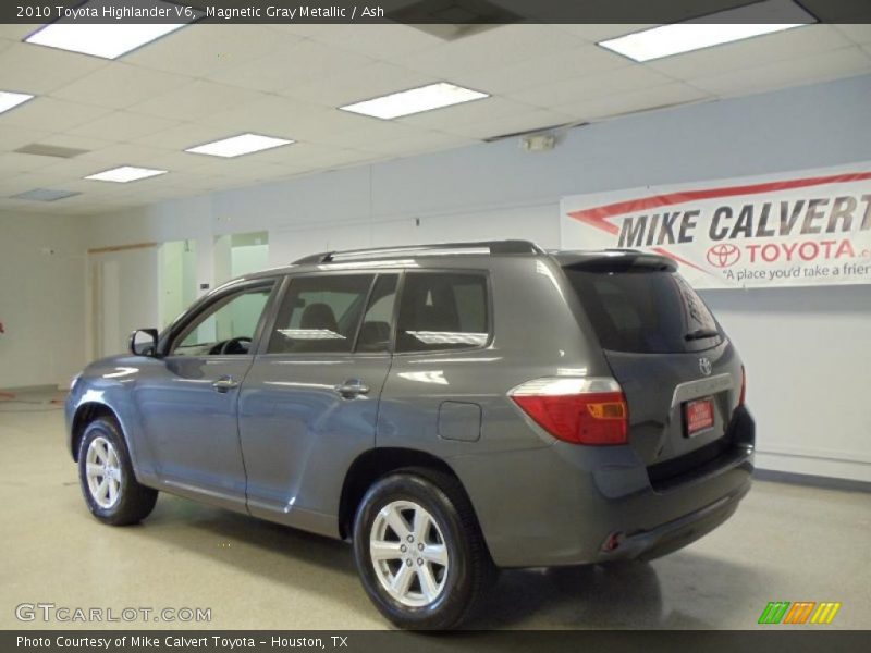 Magnetic Gray Metallic / Ash 2010 Toyota Highlander V6