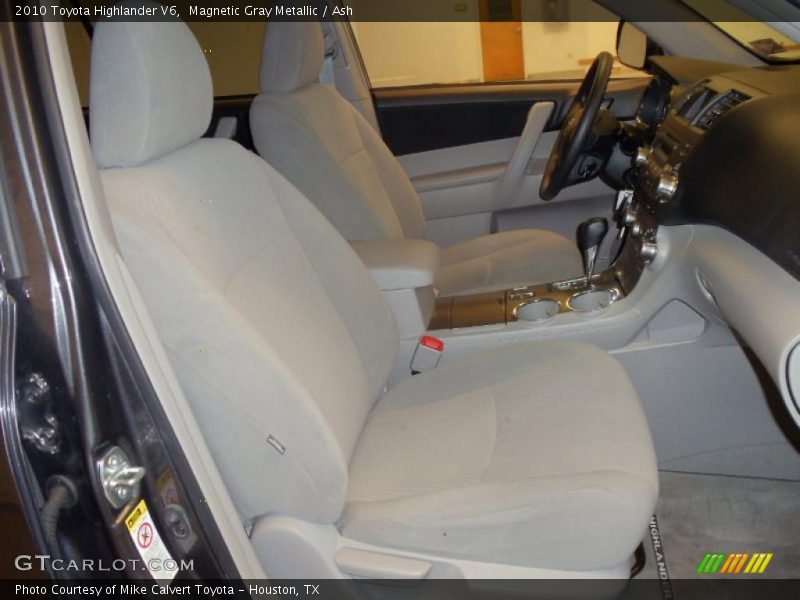 Magnetic Gray Metallic / Ash 2010 Toyota Highlander V6