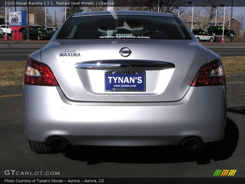 Radiant Silver Metallic / Charcoal 2009 Nissan Maxima 3.5 S