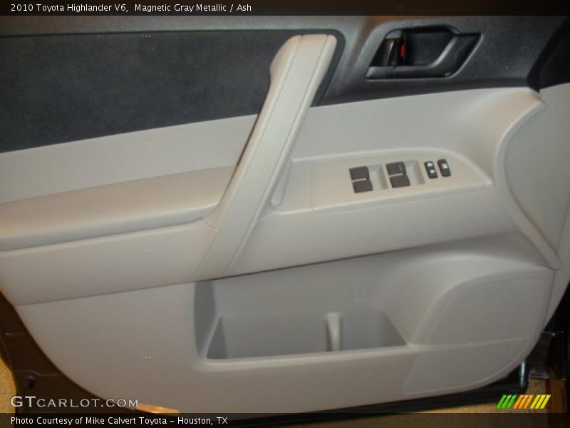 Magnetic Gray Metallic / Ash 2010 Toyota Highlander V6