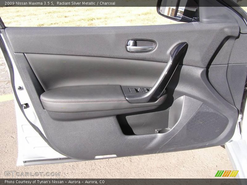 Radiant Silver Metallic / Charcoal 2009 Nissan Maxima 3.5 S