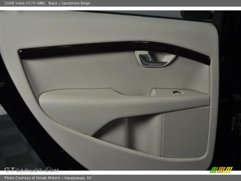 Black / Sandstone Beige 2008 Volvo XC70 AWD