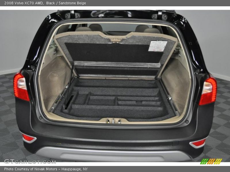 Black / Sandstone Beige 2008 Volvo XC70 AWD