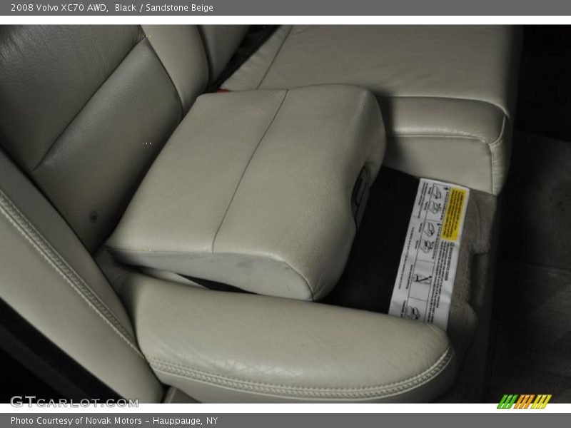 Black / Sandstone Beige 2008 Volvo XC70 AWD
