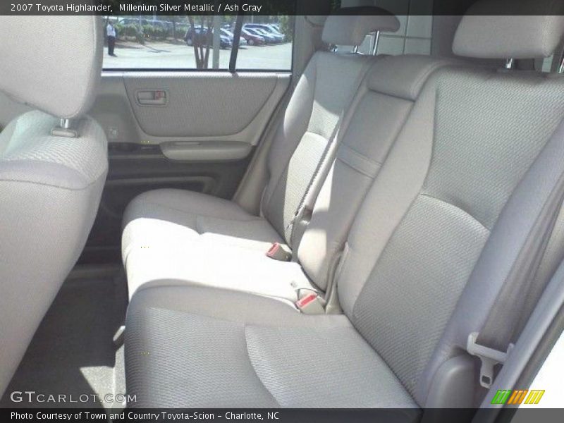 Millenium Silver Metallic / Ash Gray 2007 Toyota Highlander