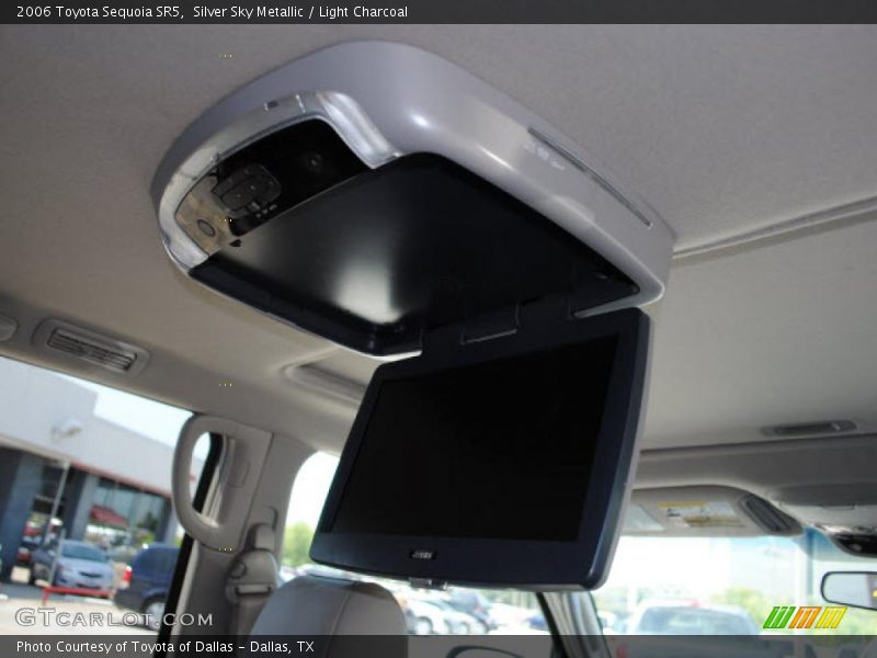 Silver Sky Metallic / Light Charcoal 2006 Toyota Sequoia SR5