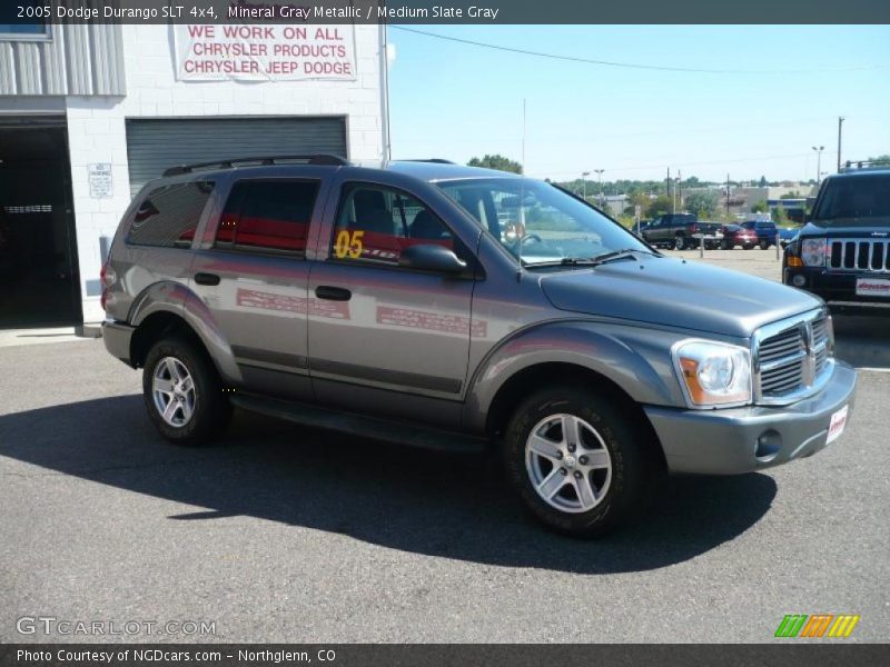 Mineral Gray Metallic / Medium Slate Gray 2005 Dodge Durango SLT 4x4