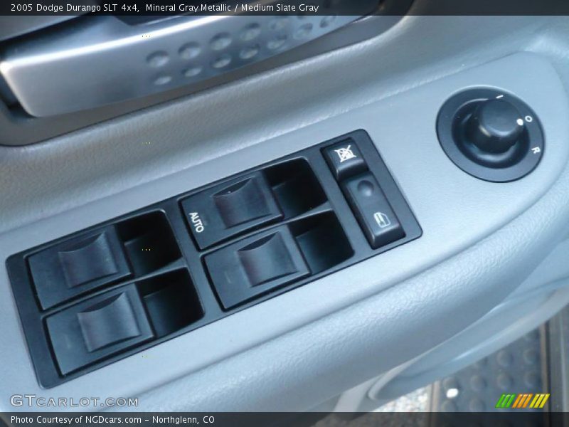 Mineral Gray Metallic / Medium Slate Gray 2005 Dodge Durango SLT 4x4