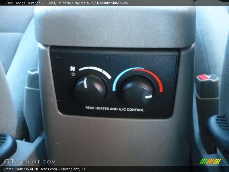 Mineral Gray Metallic / Medium Slate Gray 2005 Dodge Durango SLT 4x4