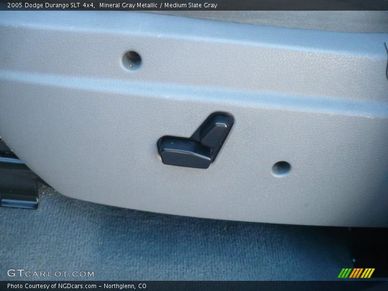 Mineral Gray Metallic / Medium Slate Gray 2005 Dodge Durango SLT 4x4