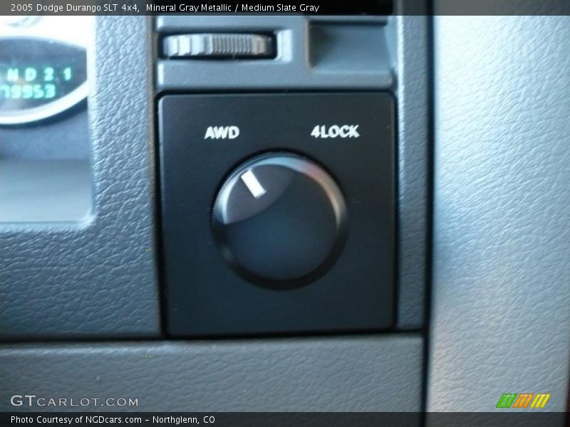 Mineral Gray Metallic / Medium Slate Gray 2005 Dodge Durango SLT 4x4