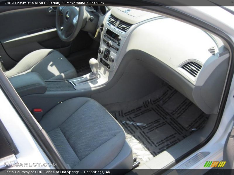Summit White / Titanium 2009 Chevrolet Malibu LS Sedan