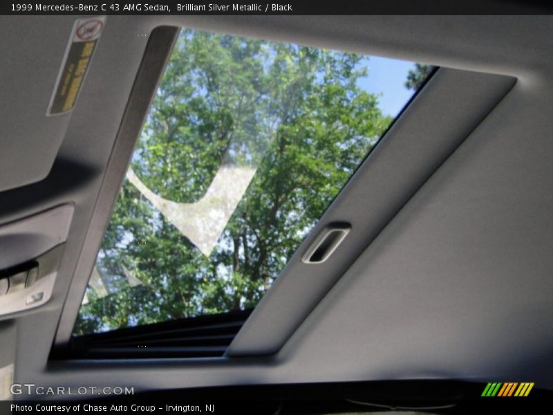 Sunroof of 1999 C 43 AMG Sedan