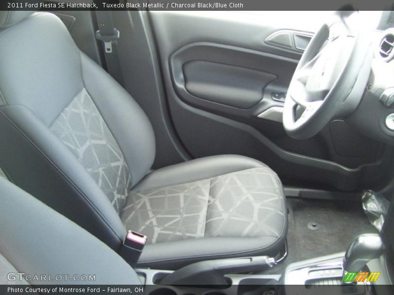 Tuxedo Black Metallic / Charcoal Black/Blue Cloth 2011 Ford Fiesta SE Hatchback