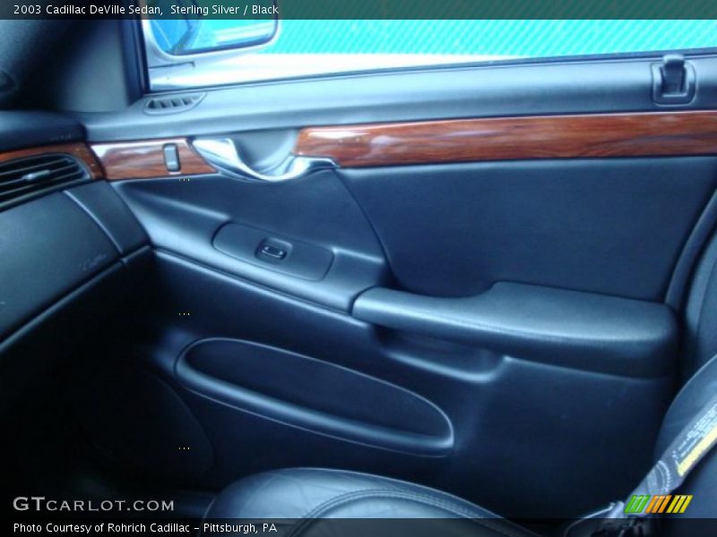 Sterling Silver / Black 2003 Cadillac DeVille Sedan