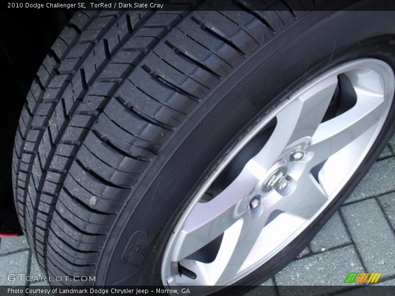 TorRed / Dark Slate Gray 2010 Dodge Challenger SE