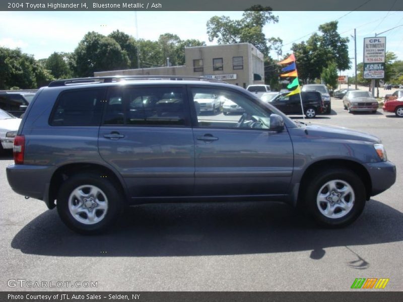 Bluestone Metallic / Ash 2004 Toyota Highlander I4